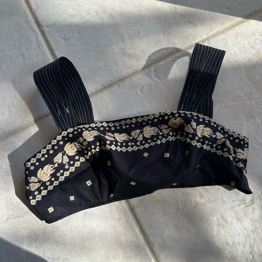 Elegant Black and Cream Women's Top
